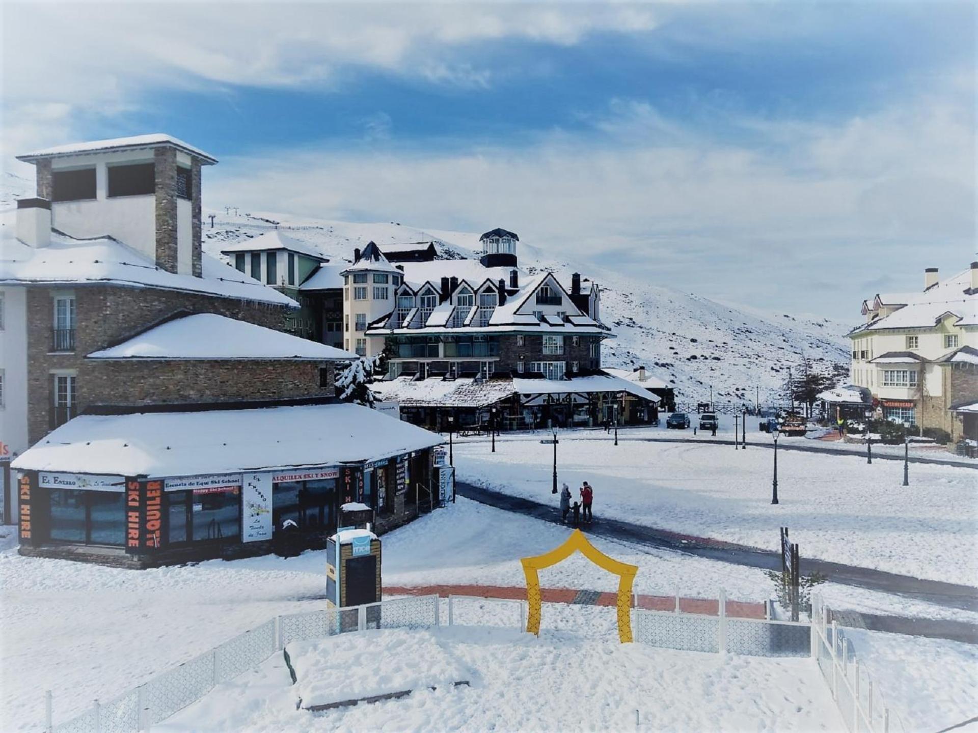 Ski Plaza Sierra Nevada & Zona Baja المظهر الخارجي الصورة